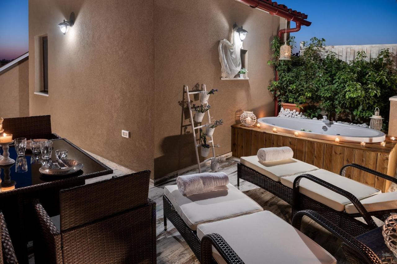 Castello Luxury Residence With Private Jacuzzi Chania  ภายนอก รูปภาพ
